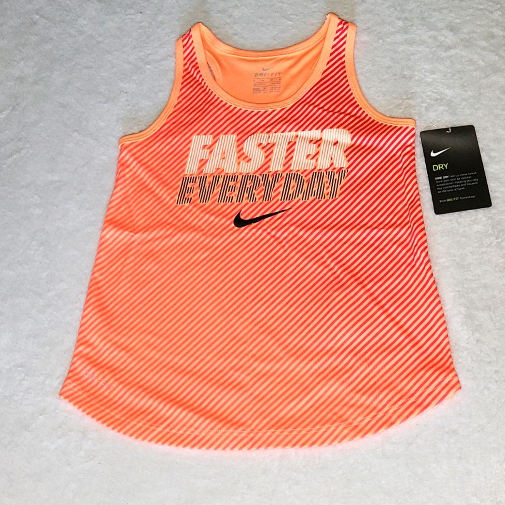 NWT Nike